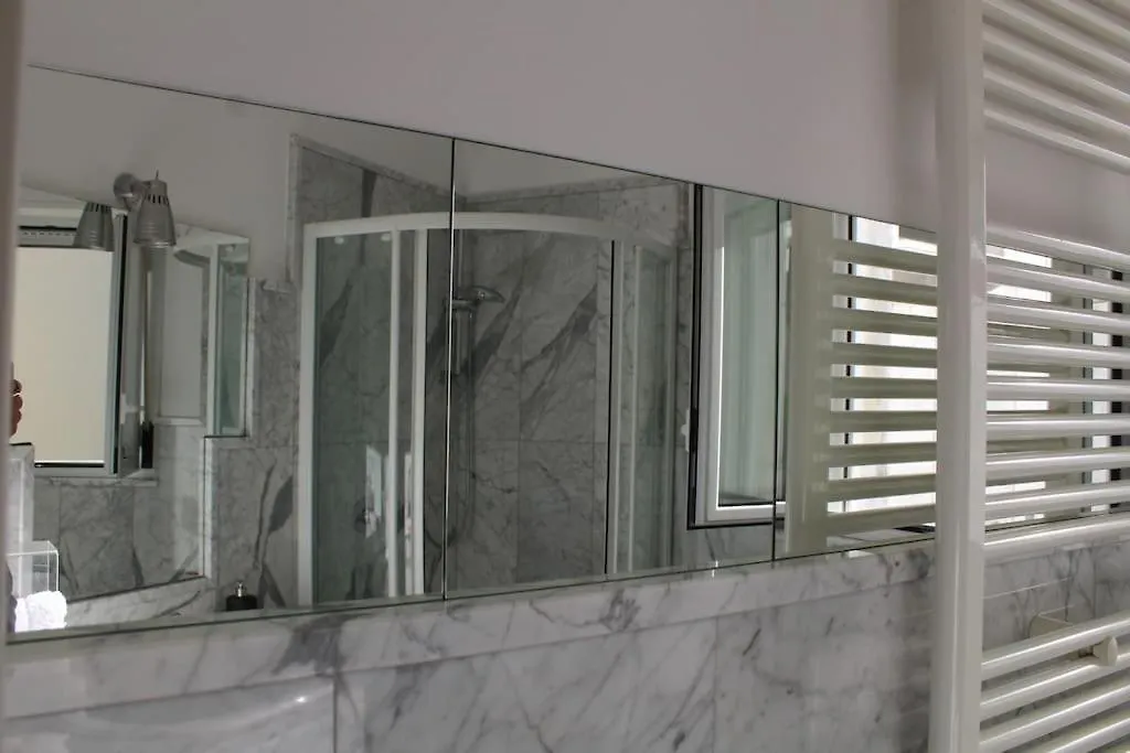 Appartamento Con Terrazzo Milano 0*, Milan